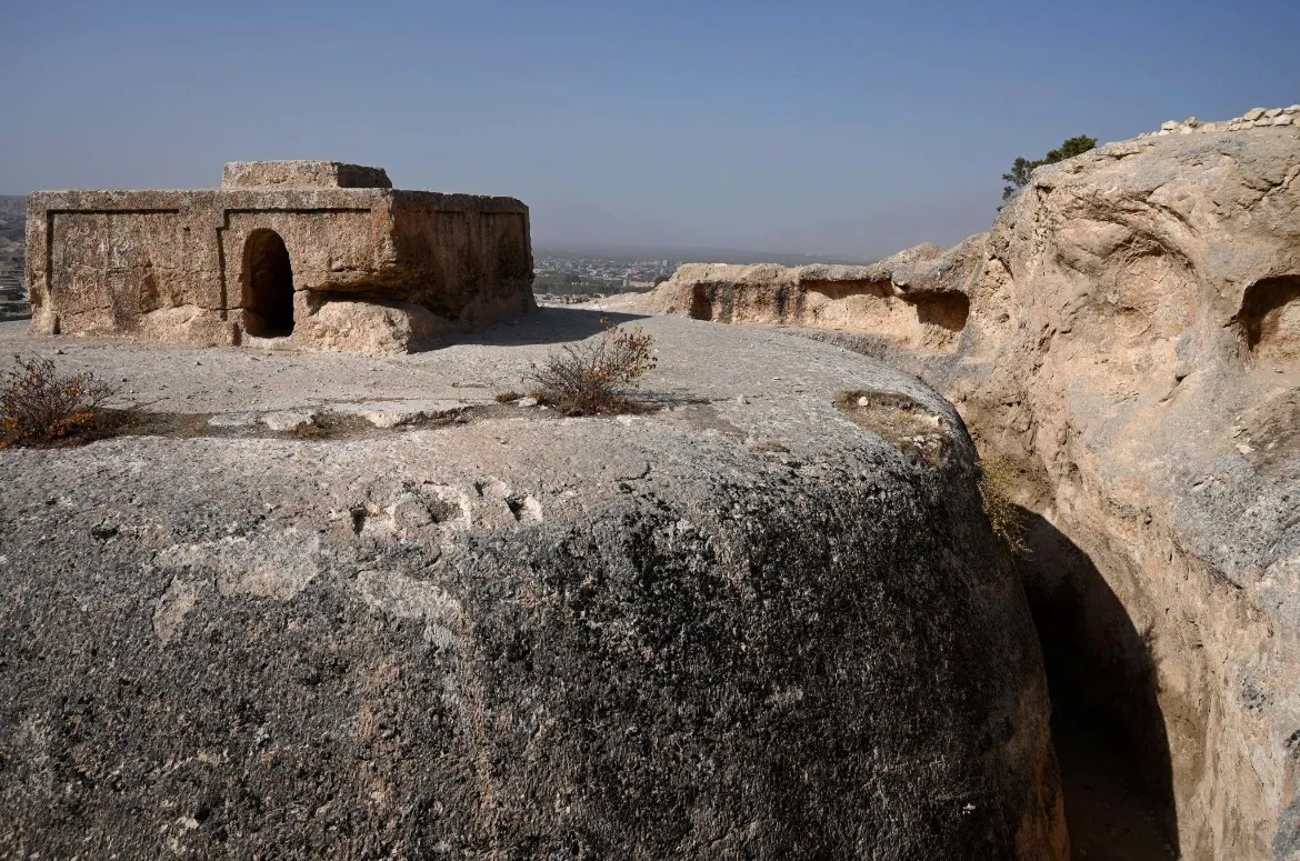 The top of the Takht-e Rostam stupa in Samangan, with the small stone shrine carved on it and the trench cut around it